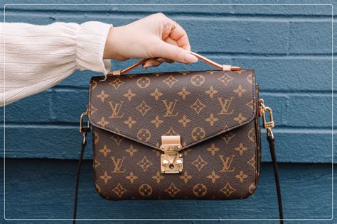 difference between fake and real lv bag|false louis vuitton bag.